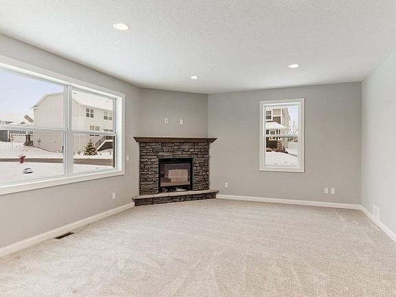 4th image of 9083 Degler Ln