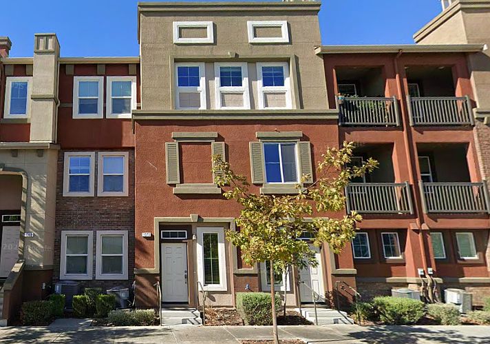 1st image of 1371 Lee Pl