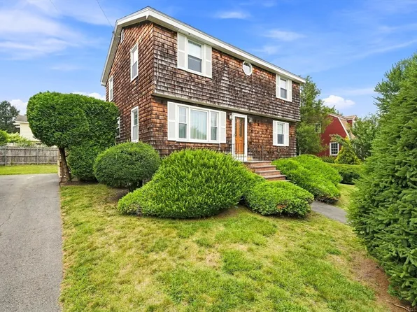 46 Fetherston Ave, Lowell, MA 01852