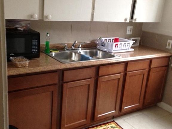 4th image of 4648 Roemer St APT 1N