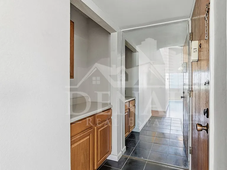808 S Langley Ave #201 — Photo 12