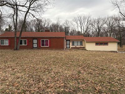 835 Prigge Rd, Saint Louis, MO, 63138