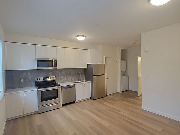 2nd image of 5855 SE 72nd Ave #102