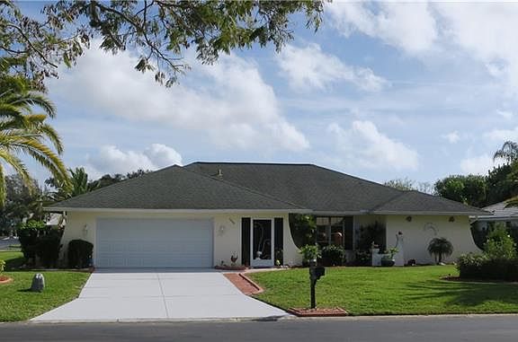 2nd image of 1808 Oakwood Ct