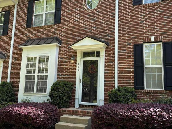 108 W Savannah Ridge Rd