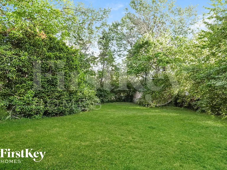 1015 Thunderbird Dr — Photo 18