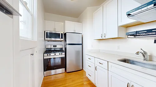 920 Taylor St #8 Photo 1