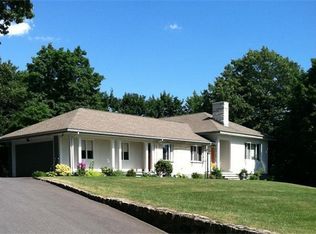 15 Lathrop Rd #0, Wellesley, MA 02482