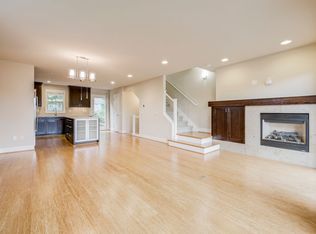 2636 23rd Ave W APT A, Seattle, WA 98199