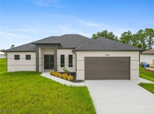 2809 25th St SW, Lehigh Acres, FL 33976