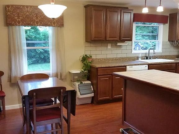 EAT IN KITCHEN, LAMINATE FLOORING FOR EASY CARE!