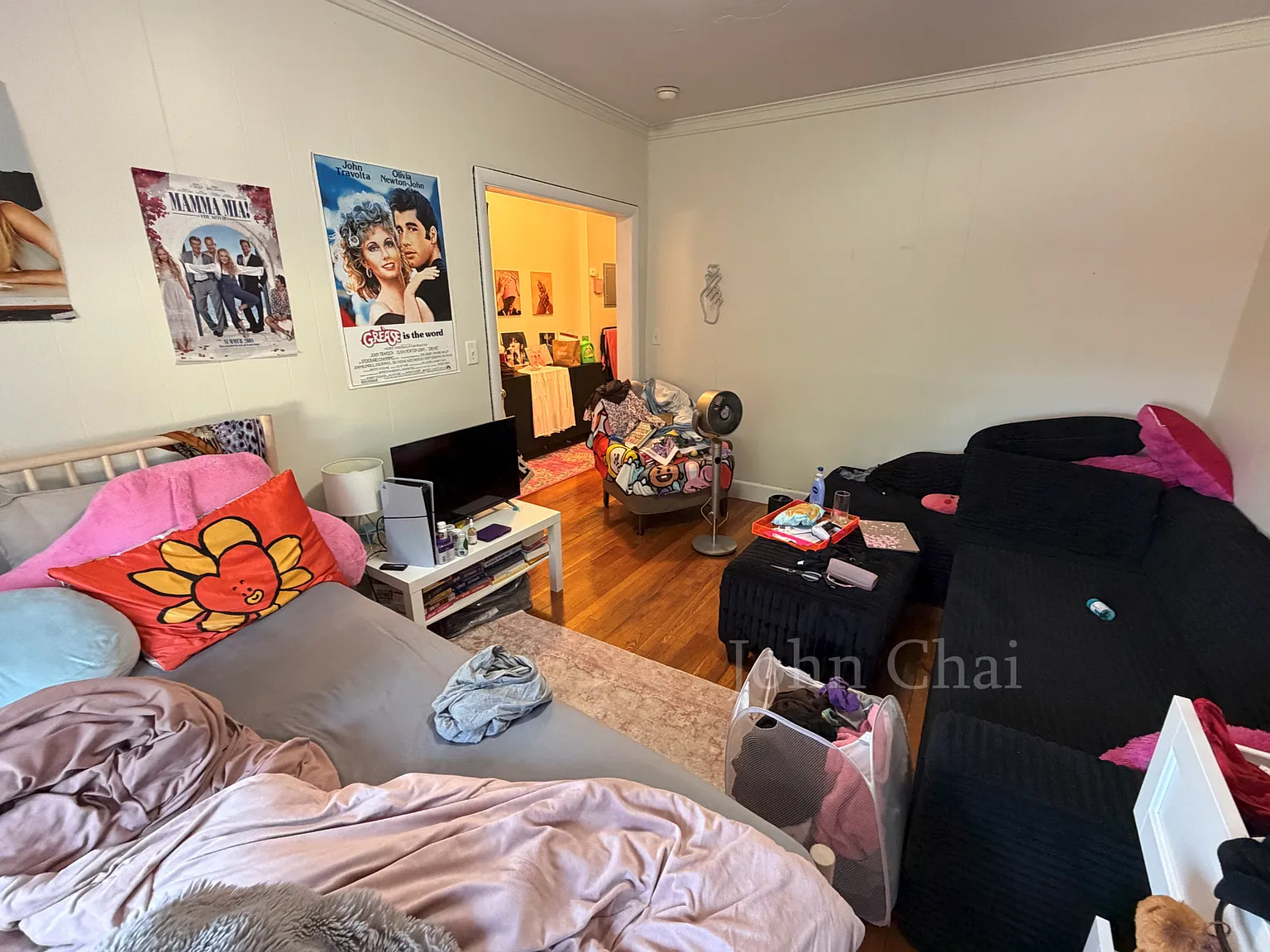 Studio, 450 sqft, $1,975 — Photo 3