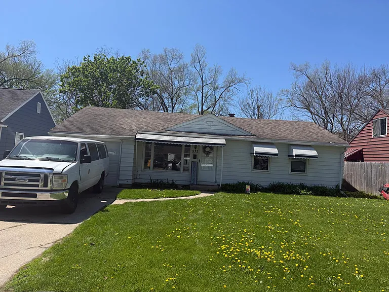 532 Hudson St — Photo 17