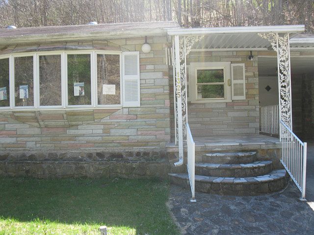 1st image of 1307 Bear Pen Crk