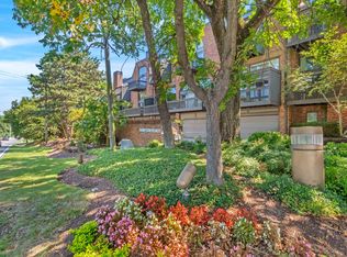 135 Hampton Pl, Nashville, TN 37215
