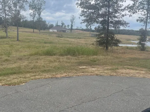 229 Sleepyhollow Dr, Jonesboro, LA 71251