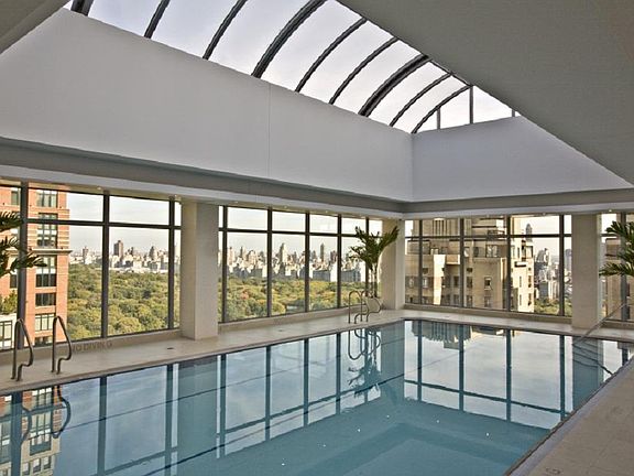 5th image of 30 W 63rd St APT 8A