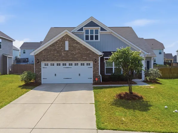713 N Pinewalk Way, Elgin, SC 29045