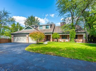 394 Ramsay Rd, Deerfield, IL 60015