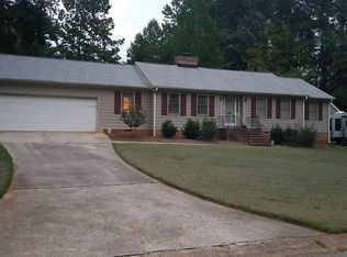 1303 Bloomingdale Dr, Cary, NC 27511