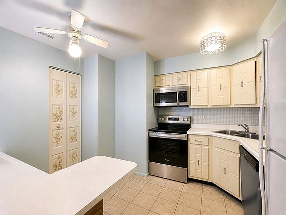5th image of 9395 Landings Ln #602-DES