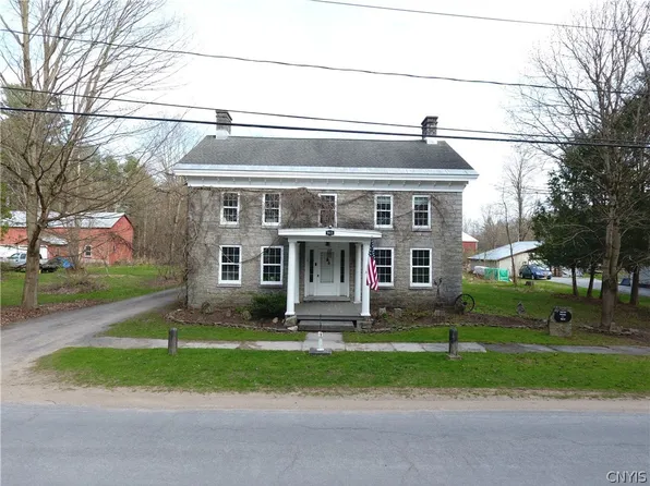 911 Trenton Falls St, Prospect, NY 13435