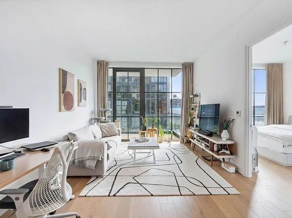 22-18 Jackson Ave #519, Long Island City, NY 11101