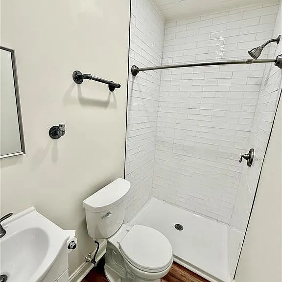 211 Dartmouth St — Photo 11