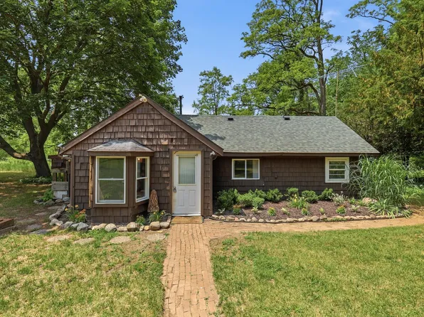1497 W Dowling Rd, Dowling, MI 49050