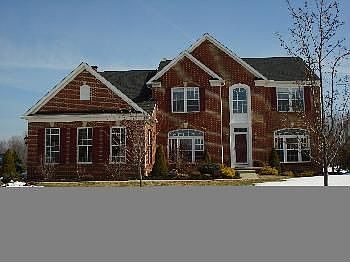 1st image of 7283 Capilano Dr
