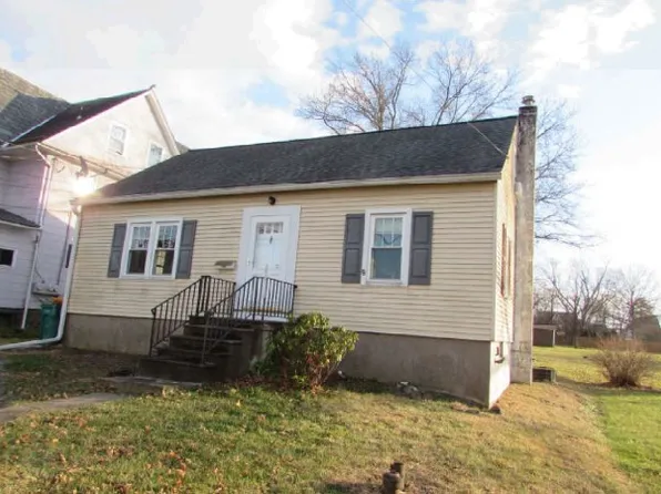 262 Fairview Ave, Quakertown, PA 18951