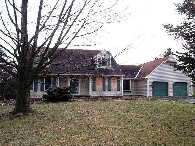 1st image of 5 Countryside Dr