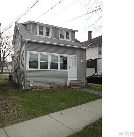 1st image of 228 Young St