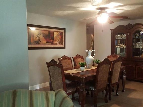 5th image of 7744 Hinsdale Dr