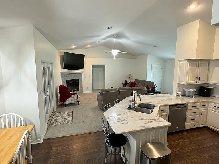 5024 Chandelle Dr — Photo 17