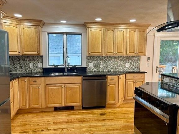 2nd image of 57 Ashland Ave