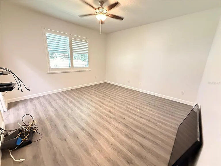 2347 Crosston Cir — Photo 7
