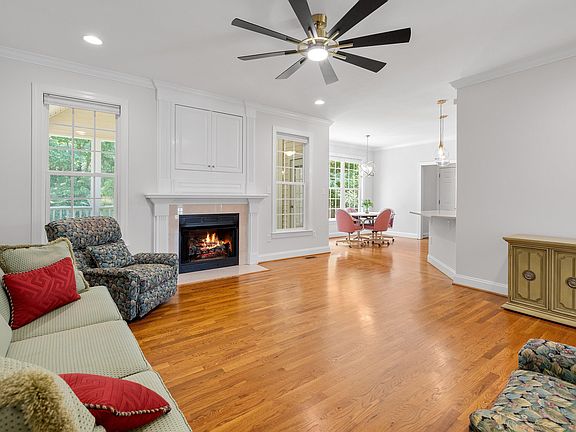 4th image of 58 Harkers Island Dr