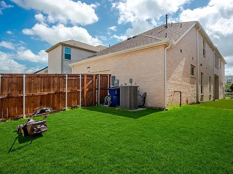 8869 Bailey St — Photo 40