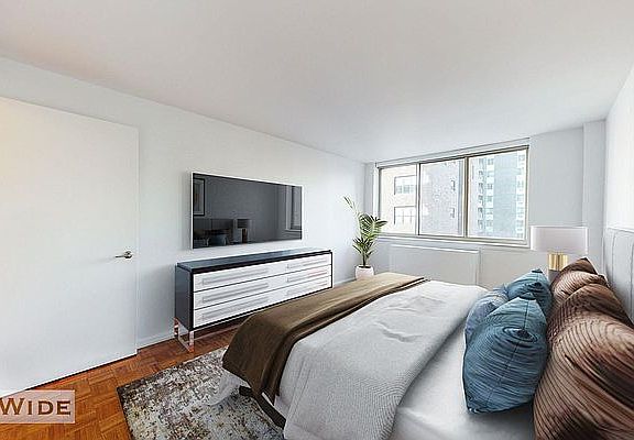 3rd image of 340 E 29th St APT 6D