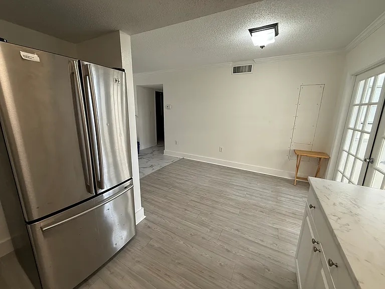 1458 Tamiami Trl #T7 — Photo 18