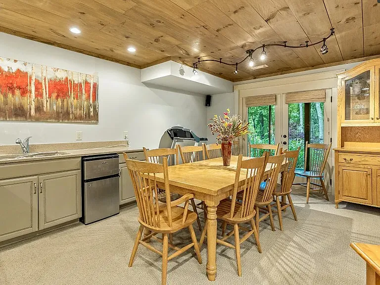 412 Dog Mountain Rd — Photo 24
