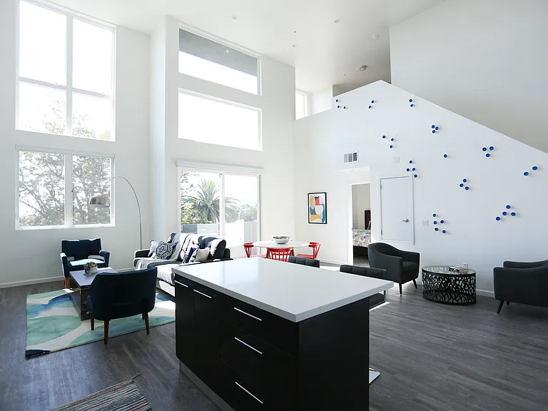Inspire Belmont Apartments — Photo 23