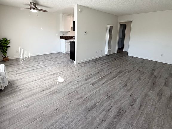 2nd image of 1660 W Palm Ln APT 15