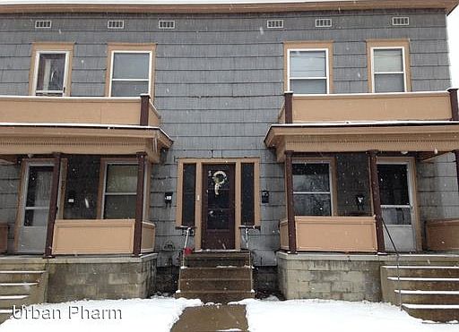 2nd image of 901 Logan St SE