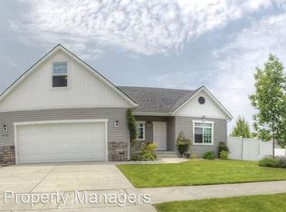 8775 N Courcelles Pkwy, Hayden Lake, ID 83835