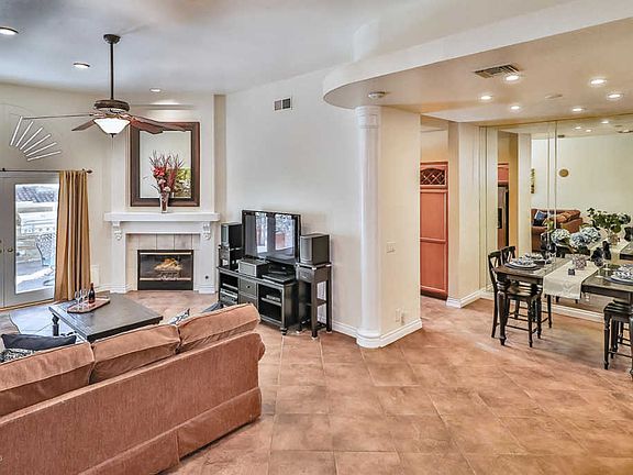 4th image of 3053 E Hillcrest Dr