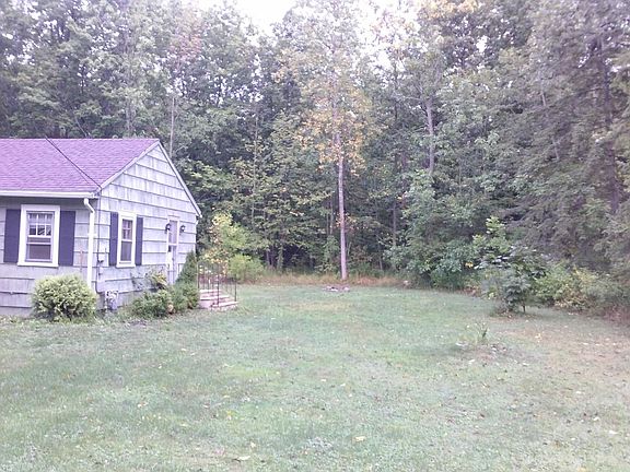 2nd image of 9427 Elmwood St