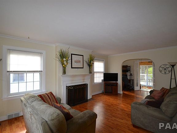 2nd image of 2612 W Barker Ave