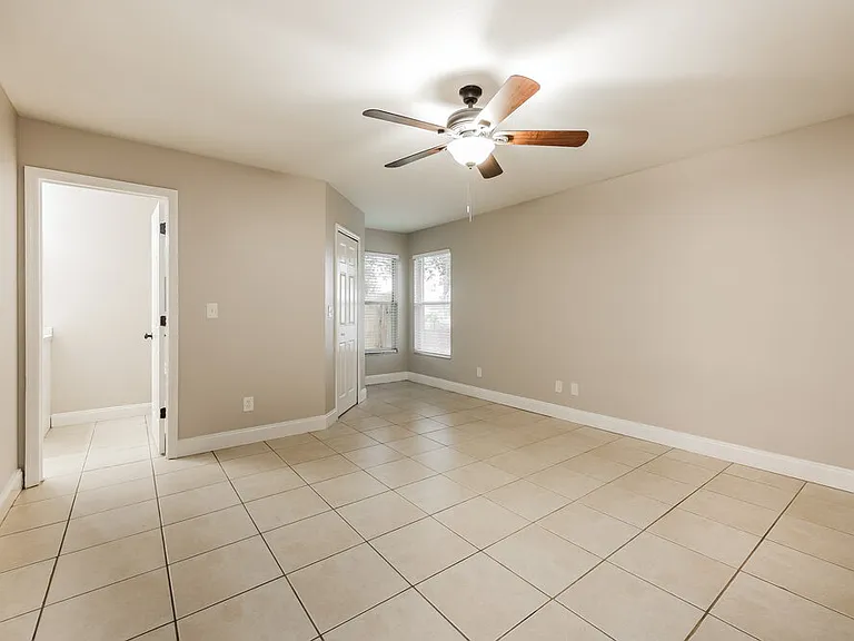 719 Rue Labeau Cir — Photo 11